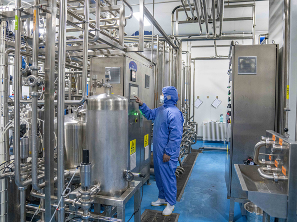 Fully automatic beverage production line